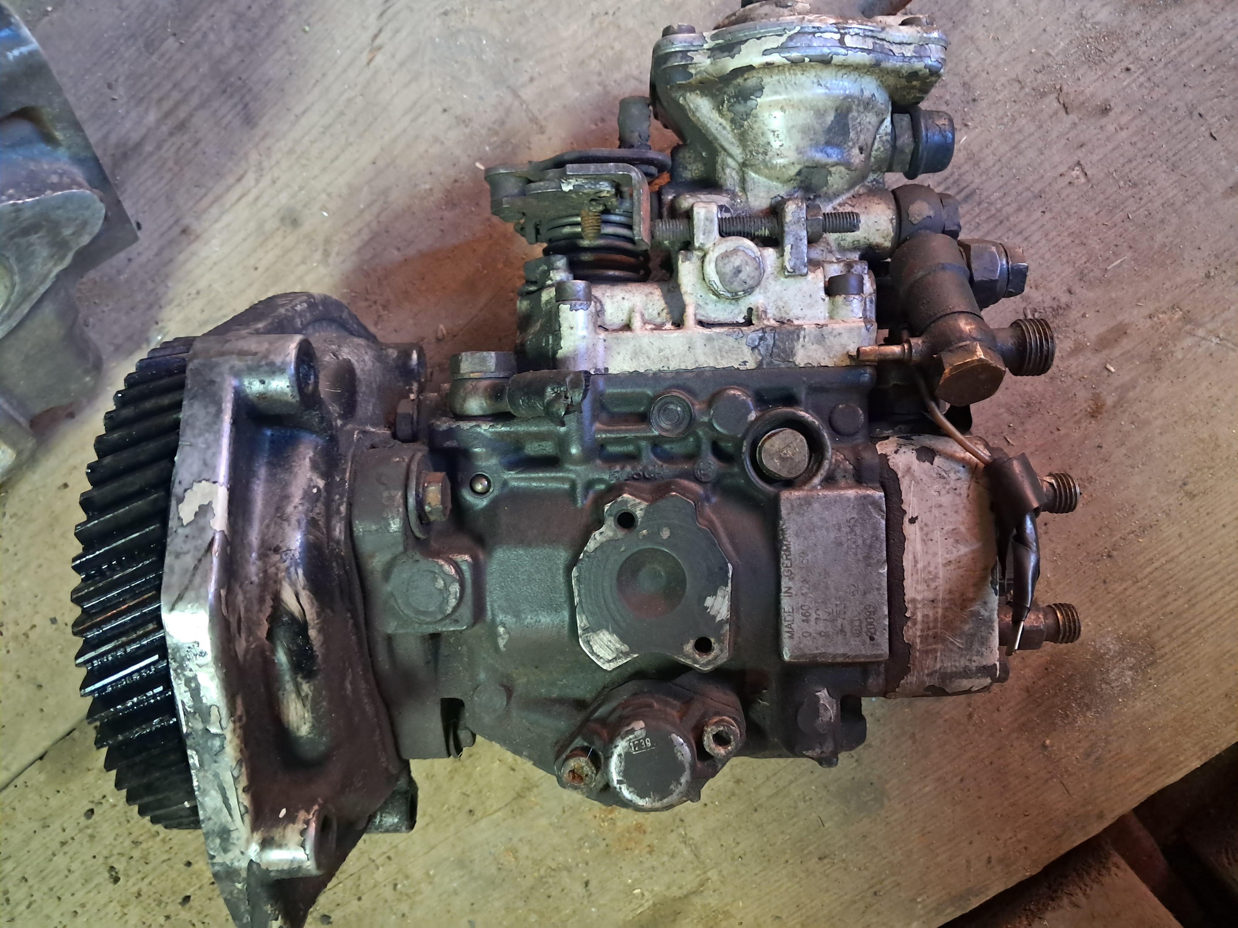 ТНВД Bosch 0460424150 — неисправен, на запчасти
